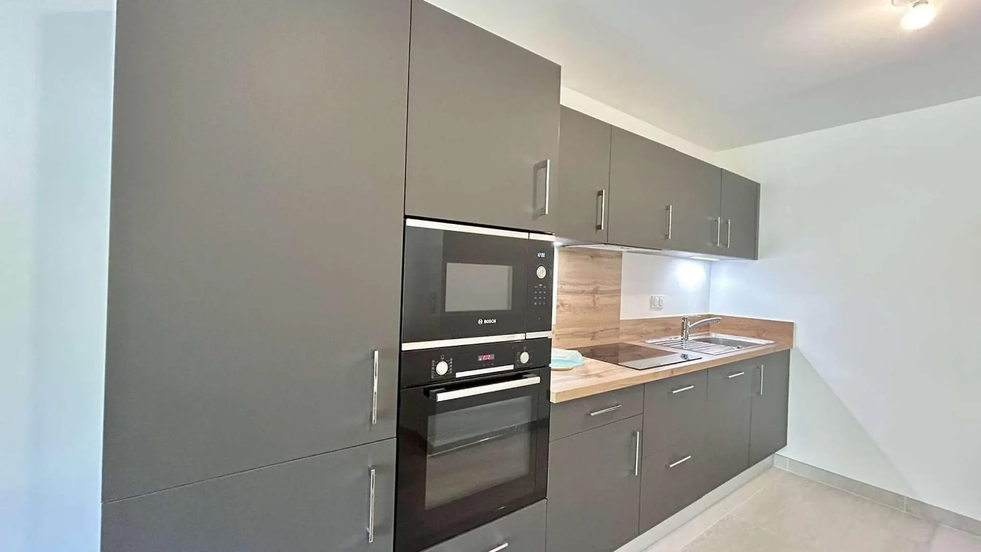 Appartement Neuf 3 Pieces Avec Terrasse Et Jardin, Proche Remontees Mecaniques, Parking Inclus - Fr-1-597-179 Combloux 0*,